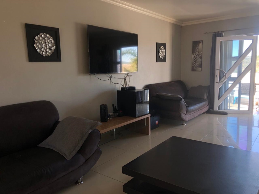 To Let 3 Bedroom Property for Rent in Nahoon Valley Park Eastern Cape